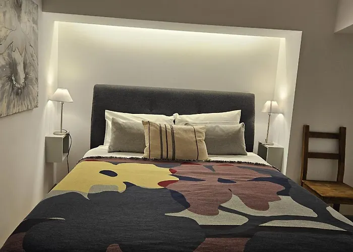 Casa Dos Bicos Charming *